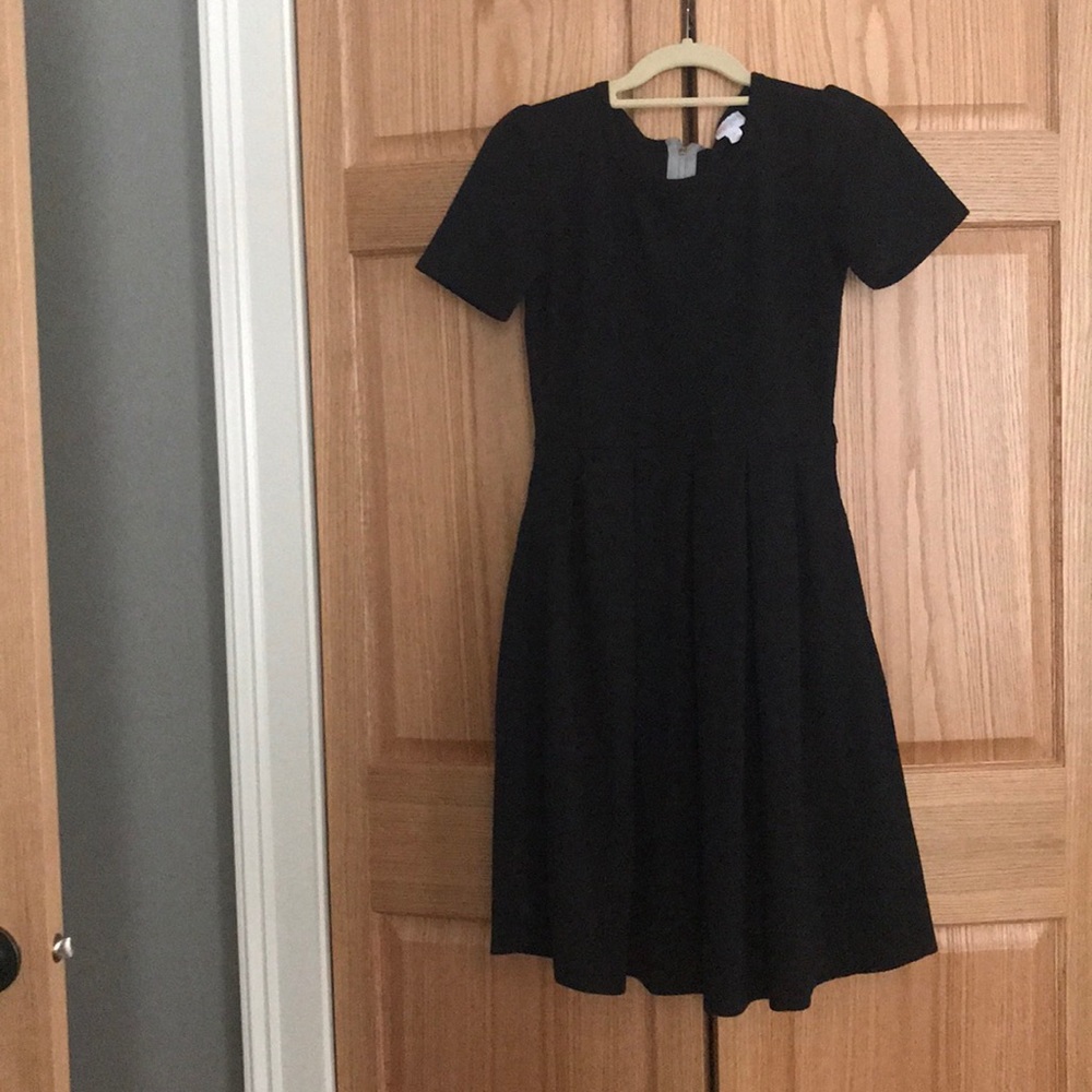 Solid black textures Amelia